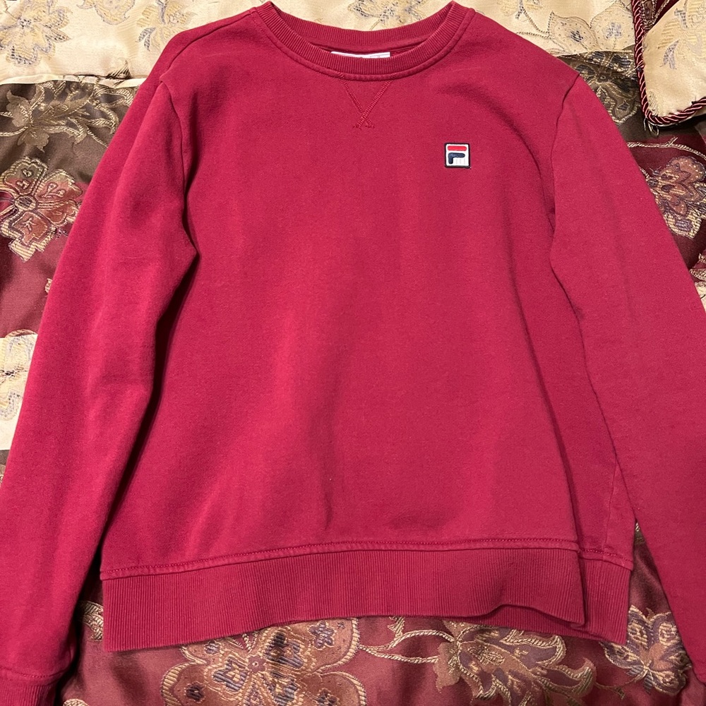 Women’s Fila crewneck sweater size m